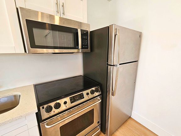 5th image of 5605 N Ocean Dr #4