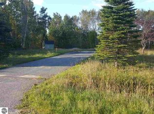 570 W Sparton Rd, Tawas City, MI 48763