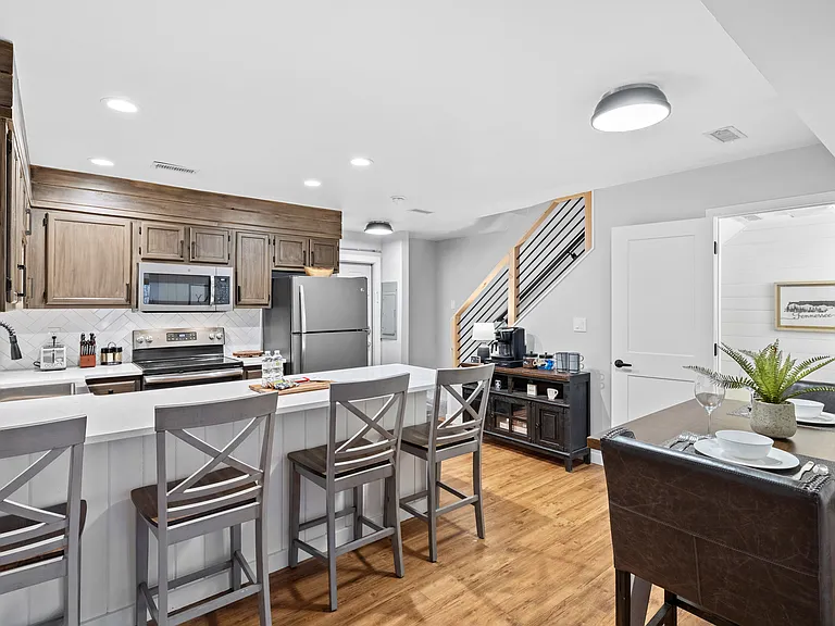 1228 Ski Mountain Rd #4 — Photo 12