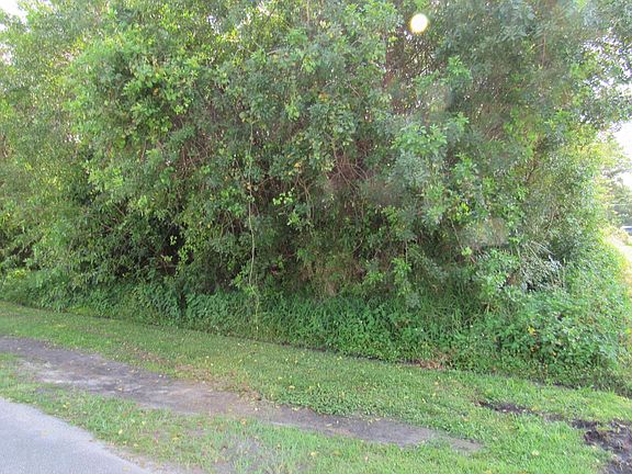 4th image of 3782 SW Kaiser Street