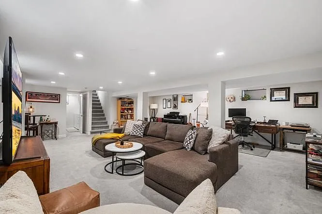 5343 N Moody Ave — Photo 17