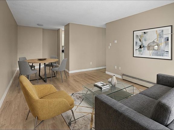 5th image of 1850 Southmere Cres E #310
