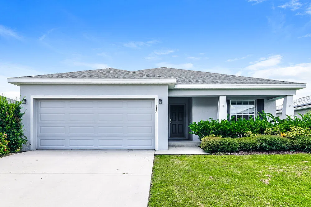 4 bed, 2.0 bath, 1768 sqft, $2,115 — Photo 1