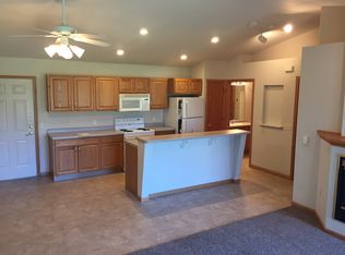 3349-3359 Bluebird Ct, Eau Claire, WI 54701