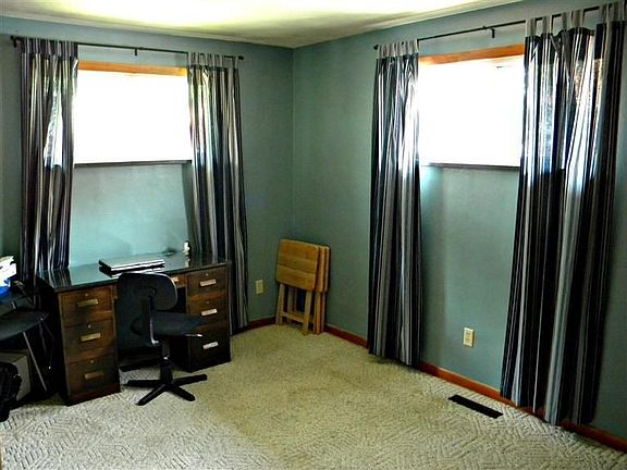 5th image of 2033 Courtland Ave
