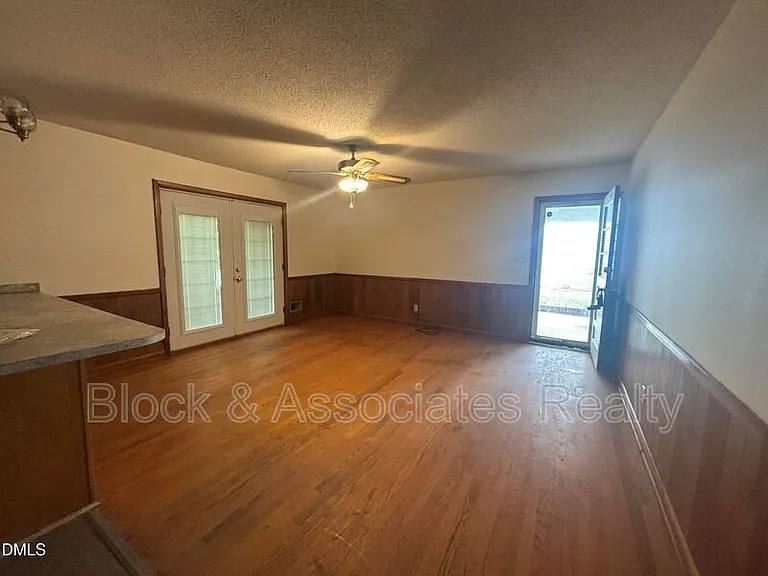 3609 Melrose Dr — Photo 46