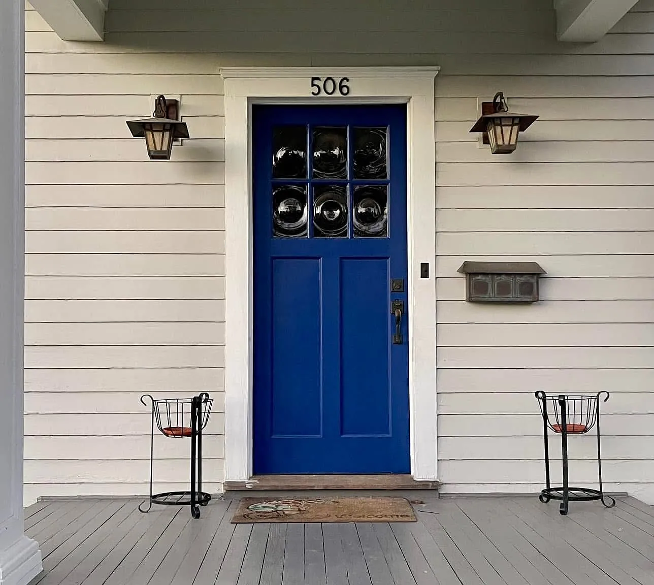 3 bed, 1.5 bath, 2028 sqft, $3,250 — Photo 2