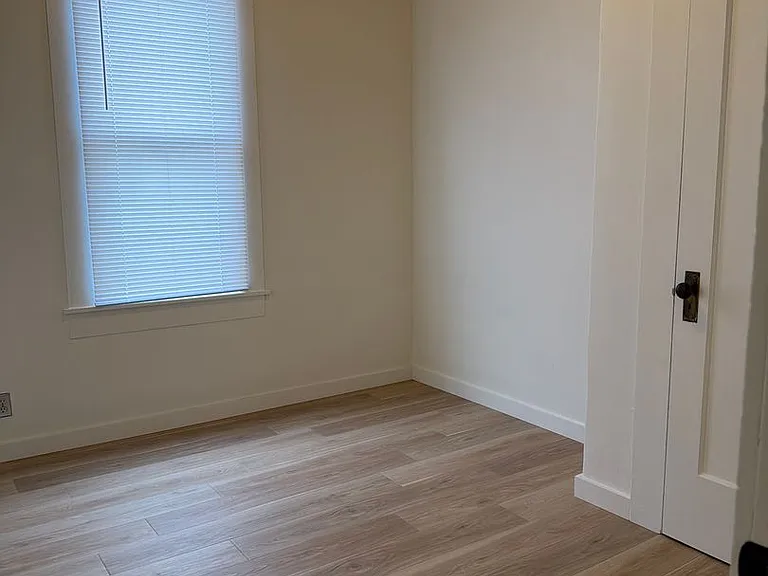 1489 G St — Photo 10