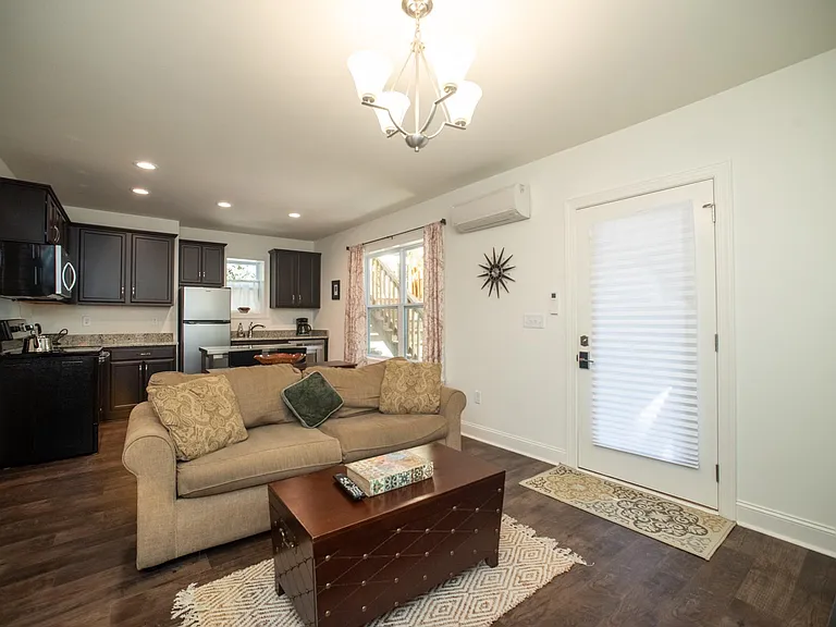 28B Madeline Ave — Photo 12