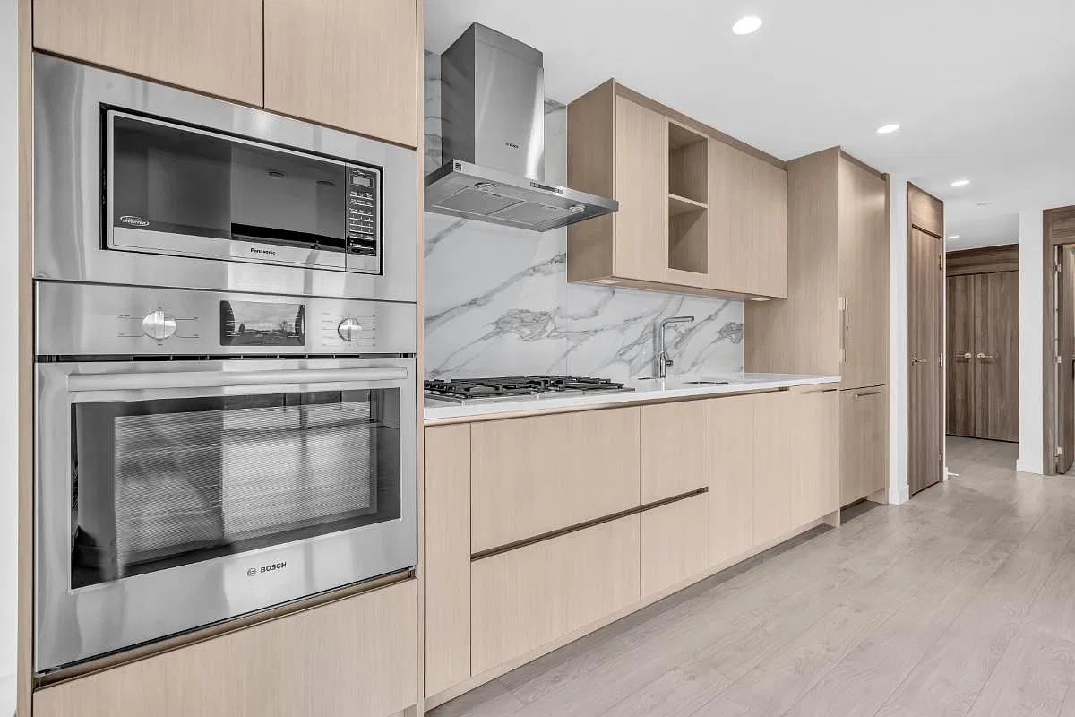 4880 Lougheed Highway Burnaby — Photo 3