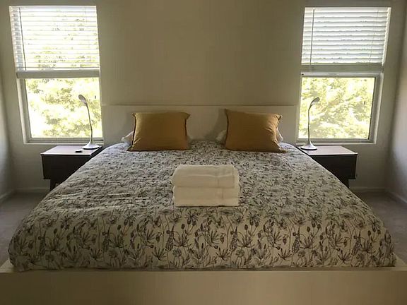 3rd image of 600 Crestfield Cir