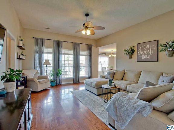2nd image of 4811 Canterwood Dr SE
