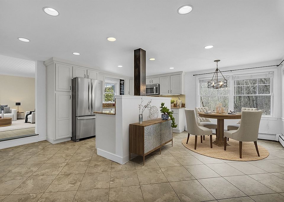 145 Pleasant St, Lunenburg, MA 01462 Zillow