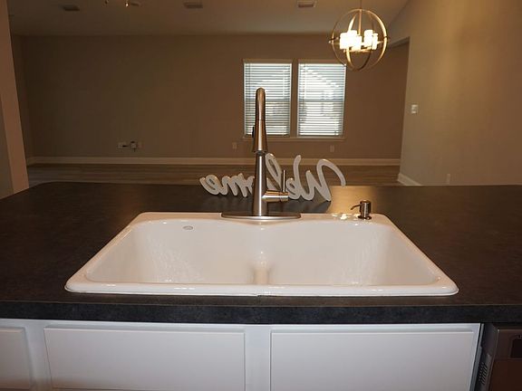 4th image of 8102 Windmill Way