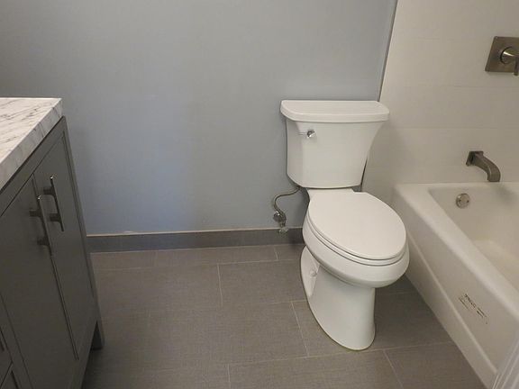 5th image of 6182 Pinewood Ct APT 107