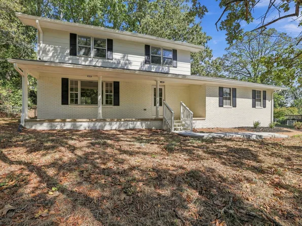 917 Carrie Ln, Hixson, TN 37343