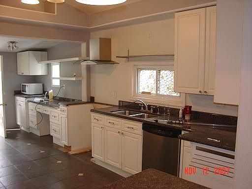 Kitchen brand new 