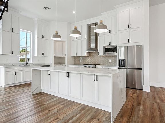 4th image of 6330 Pontchartrain Blvd