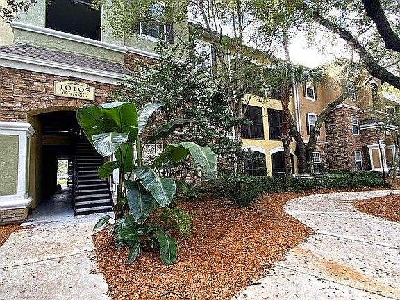 4th image of 10105 Courtney Palms Blvd APT 101