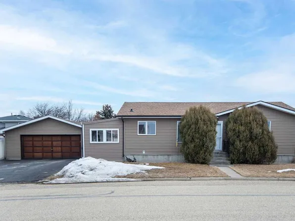 5236 W 55th Ave, Eckville, AB T0M 0X0