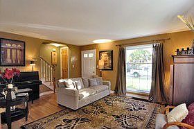 4th image of 8140 Kilbourn Ave