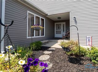 801 Fox Run Rd #U-3, Findlay, OH 45840