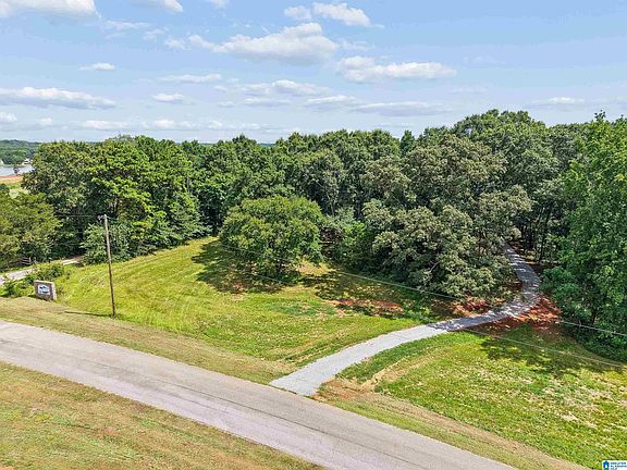 4th image of 75 Lokey Dr #1