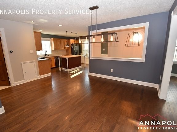 3rd image of 1200 Bay Highlands Dr