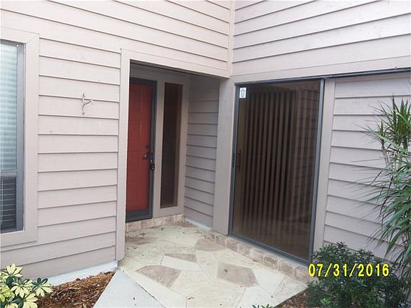 2nd image of 3922 Wilshire Dr #95