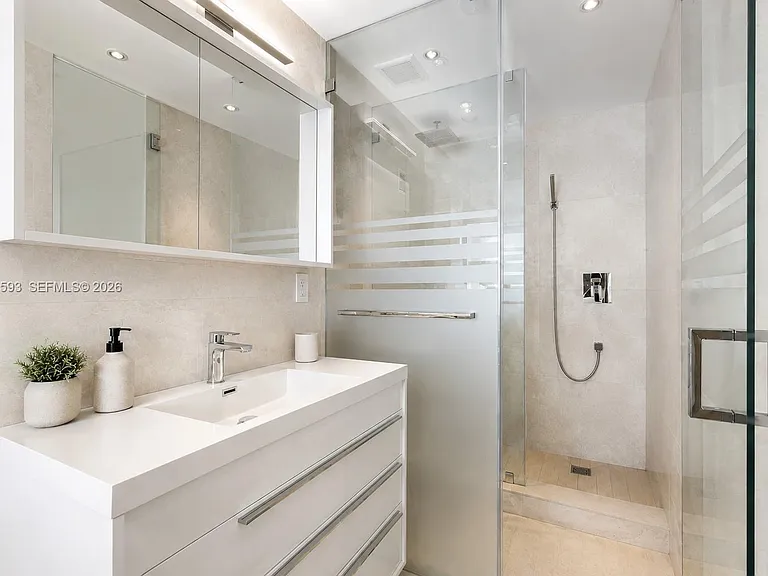3 Island Ave #14D — Photo 16