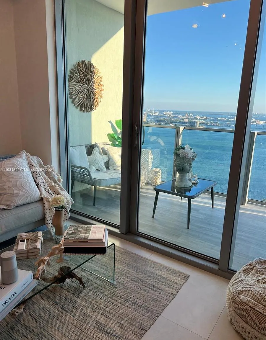 1 bed, 790 sqft, $4,500 — Photo 1