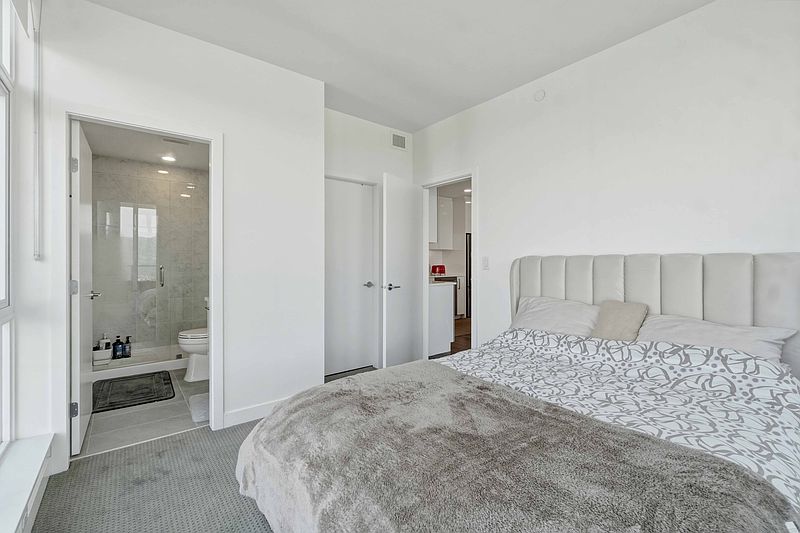 Coquitlam Apartment for rent - 2 Bedrooms — photo 11