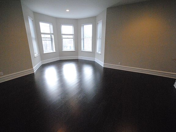 5th image of 3459 Crittenden St
