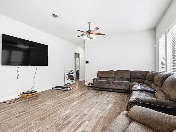 3rd image of 2208 Rothbury Dr