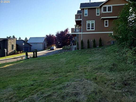 3rd image of 1512 N 4th Ct