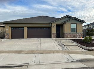 12046 Country Garden Dr, Rancho Cordova, CA 95742