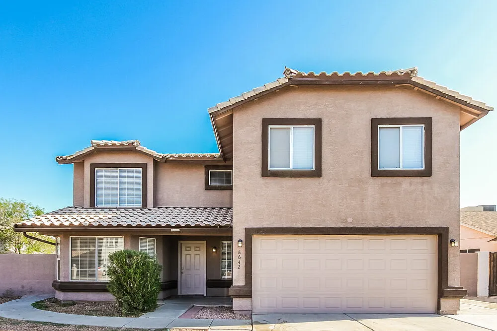 6 bed, 2.5 bath, 2440 sqft, $2,745 — Photo 1