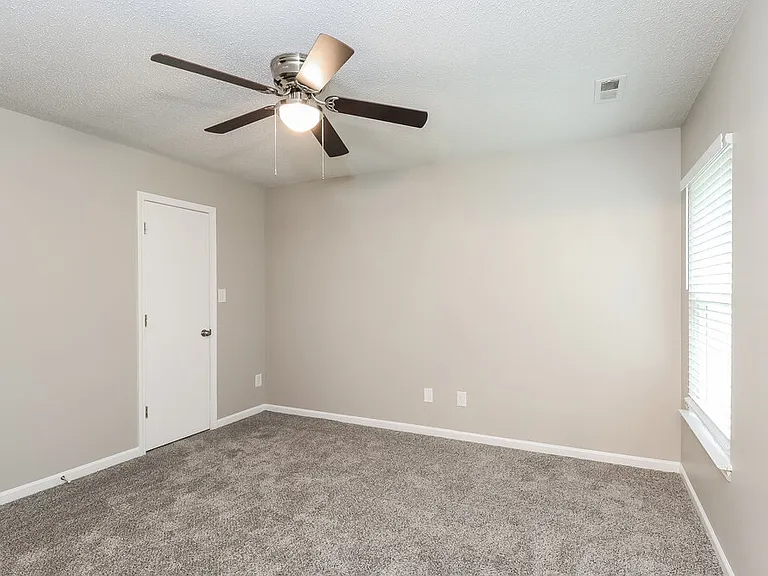 1136 Ballina Way — Photo 10