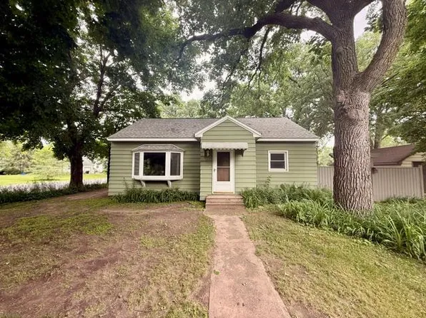 614 8th Ave SW, Little Falls, MN 56345