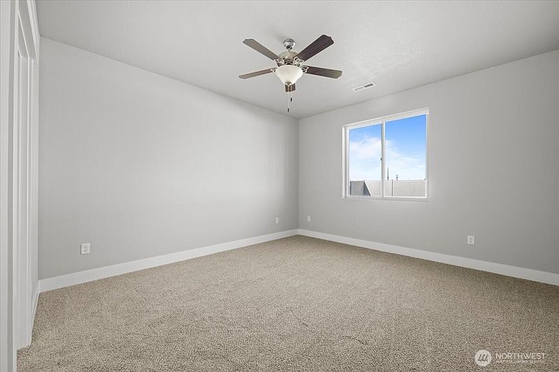 4th image of 700 N Street NE