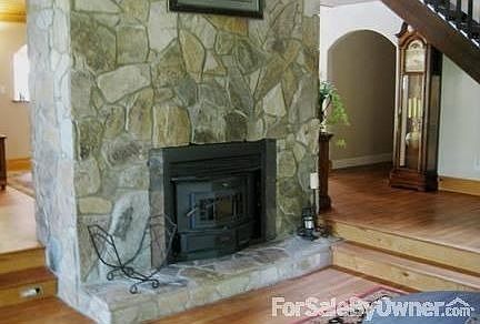 Keep warm in the winter : Wood burning stove - very efficient in keeping your house cozy
