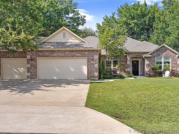 4th image of 26327 E 112th Ct S
