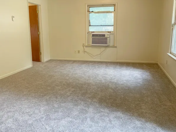 1101 Ratone 1101 Main, Manhattan, KS 66502