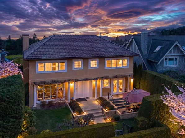 4049 W 27th Ave, Vancouver, BC V6S 1R6