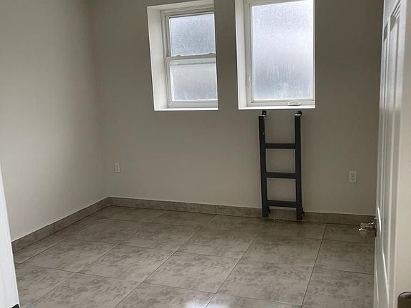 5th image of 58 Steuben St Unit 22