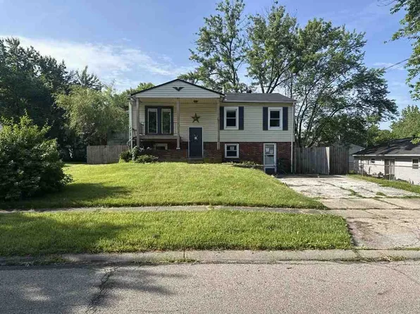 10028 Dunraven Dr, Cincinnati, OH 45251