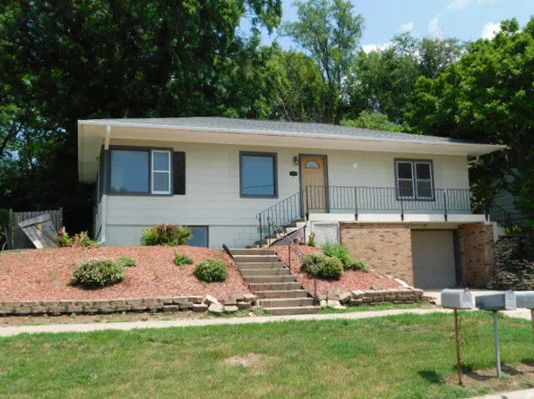 1508 N 8th St, Red Oak, IA 51566