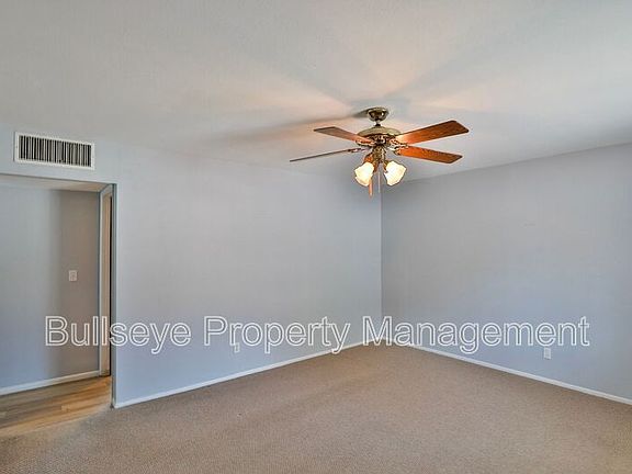 5th image of 1037 E El Caminito Dr