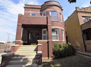 4942 W Hutchinson St #1, Chicago, IL 60641