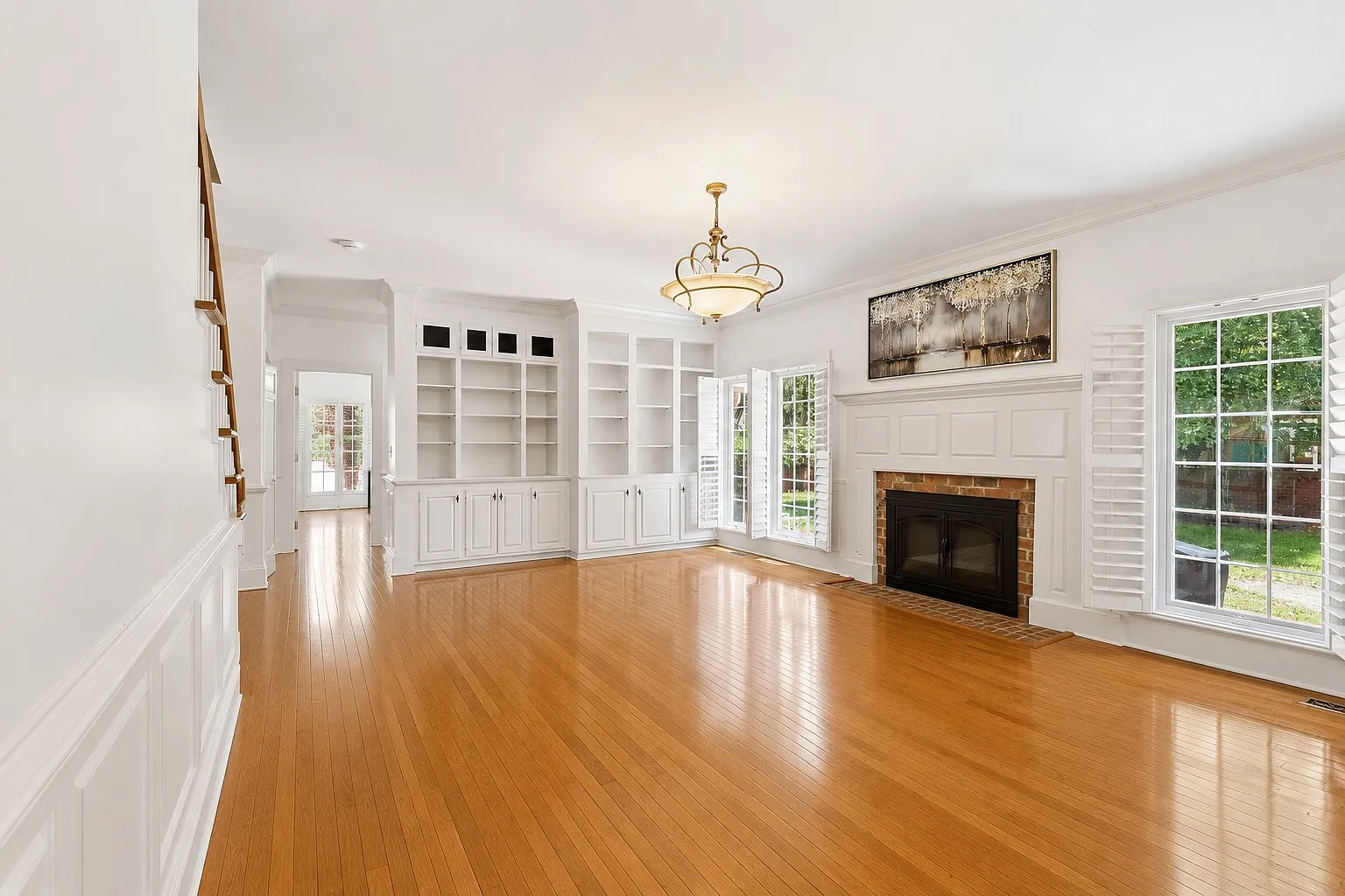 5 bed, 4020 sqft, $3,000 — Photo 4